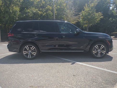 Used 2025 BMW X7 xDrive40i image 4