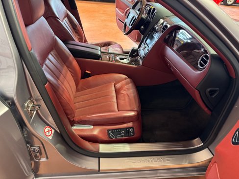 Used 2006 Bentley Flying Spur Flying Spur image 24