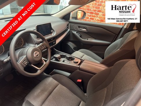 Used 2024 Nissan Rogue SV image 8