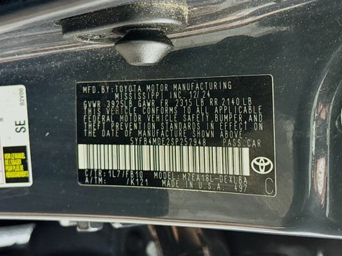 Used 2025 Toyota Corolla LE image 38