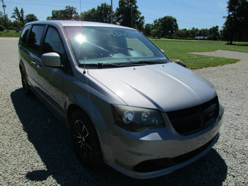 Used 2015 Dodge Grand Caravan SE image 5