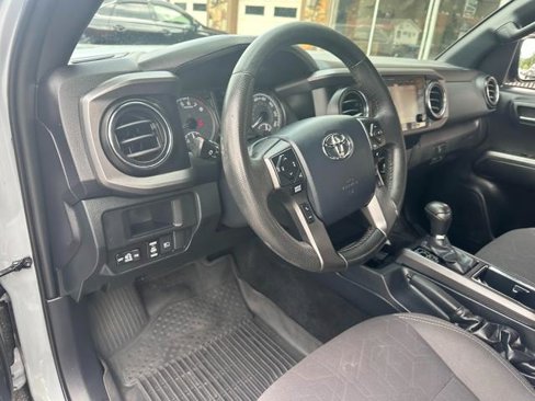 Used 2019 Toyota Tacoma SR5 image 9