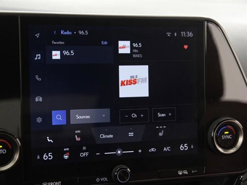 Used 2023 Lexus NX 350 AWD image 11