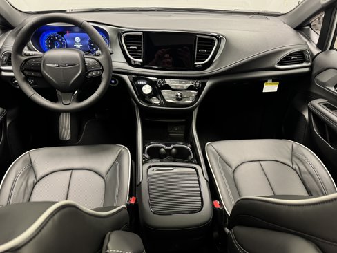 New 2026 Chrysler Pacifica Limited image 20