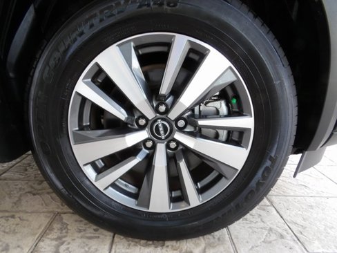 Certified 2024 Nissan Pathfinder SL image 12