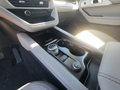 New 2025 Ford Explorer Active image 27