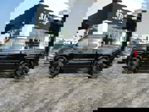 New 2026 GMC Sierra 1500 Elevation image 3