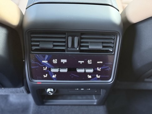 New 2025 Porsche Cayenne E-Hybrid image 25
