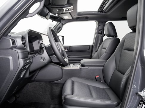 Used 2025 Toyota Land Cruiser image 6