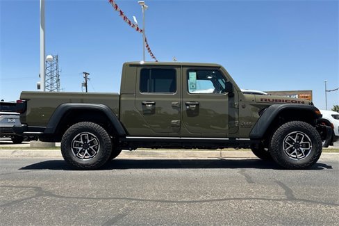 New 2025 Jeep Gladiator Rubicon image 2