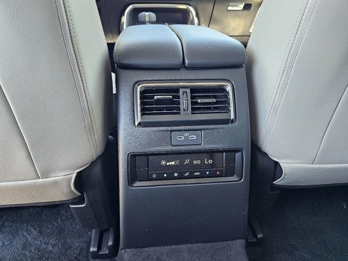 New 2025 MAZDA CX-90 3.3 Turbo w/ Preferred Package image 15