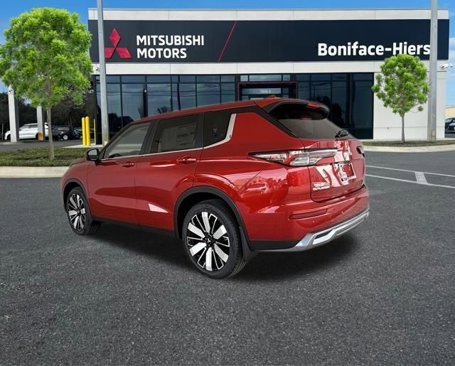 New 2025 Mitsubishi Outlander SE image 17