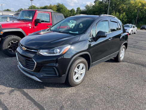 Used 2019 Chevrolet Trax LT w/ LT Convenience Package image 1