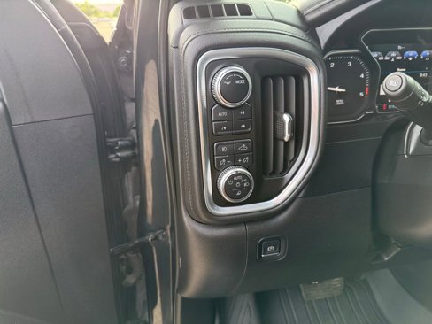 Used 2022 GMC Sierra 2500 Denali image 13