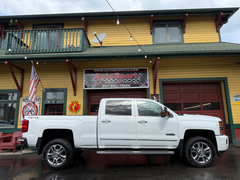 Used 2015 Chevrolet Silverado 2500 High Country w/ Duramax Plus Package image 3