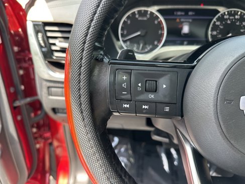 Used 2021 Nissan Rogue SL image 21