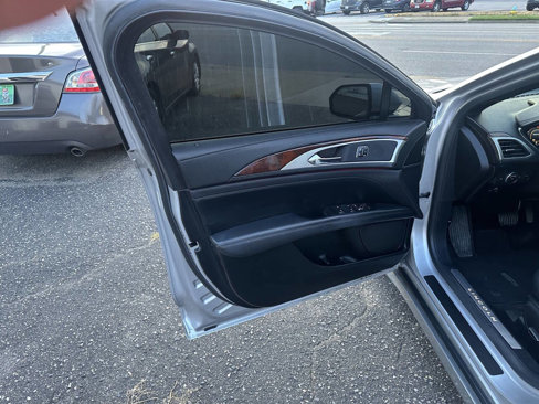 Used 2017 Lincoln MKZ Select w/ Select Plus Package image 10