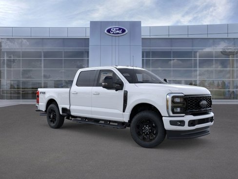 New 2026 Ford F250 Lariat w/ Black Appearance Package image 9