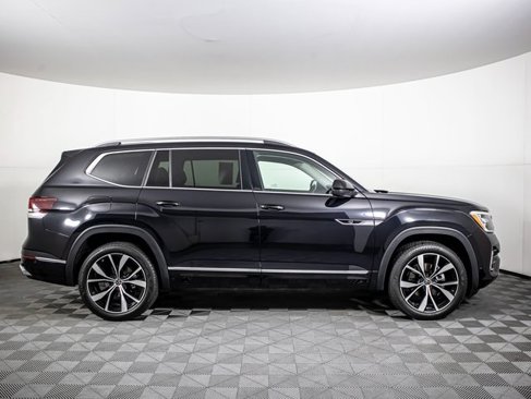 Used 2024 Volkswagen Atlas SEL Premium R-Line image 2