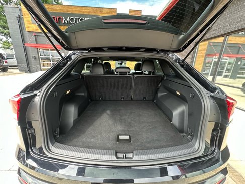 Used 2022 Volkswagen Atlas Cross Sport SE image 27