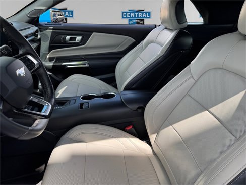 Used 2024 Ford Mustang Premium image 9