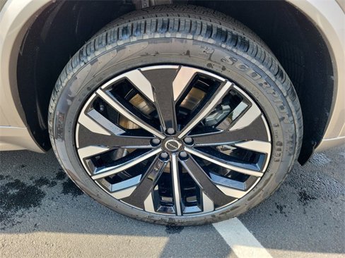 New 2026 Volvo XC90 T8 Plus image 20