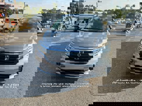 Used 2023 Honda Odyssey Touring image 3