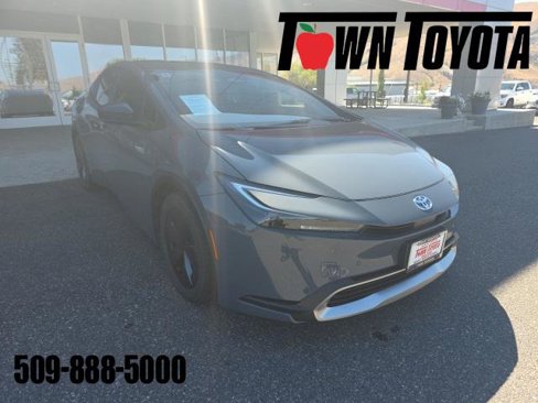 Certified 2024 Toyota Prius Prime SE image 1