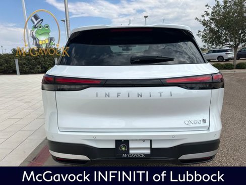 New 2026 INFINITI QX60 Luxe w/ Family Package image 3