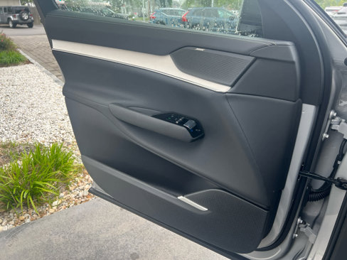 New 2025 Volvo EX90 Ultra image 15