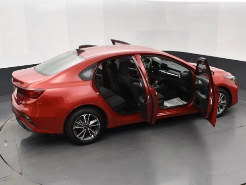 Used 2024 Kia Forte LXS image 6