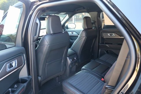 New 2025 Ford Explorer ST-Line image 35