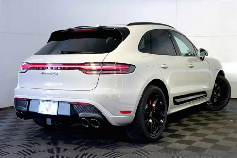 New 2026 Porsche Macan GTS image 7