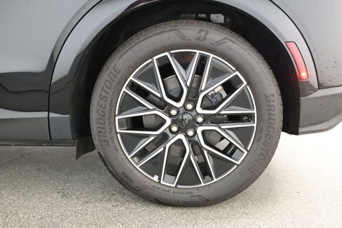 Used 2025 Ford Mustang Mach-E Premium image 7