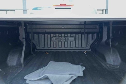 Used 2025 GMC Canyon AT4 image 12