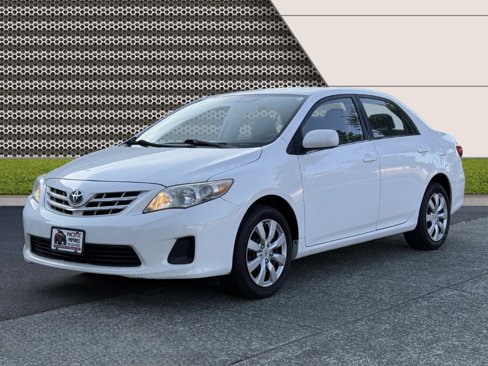 Used 2013 Toyota Corolla LE image 3