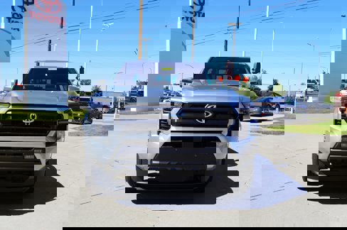 New 2025 Toyota Tacoma SR5 image 3