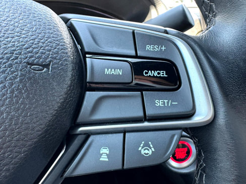 Used 2018 Honda Accord Sport image 15