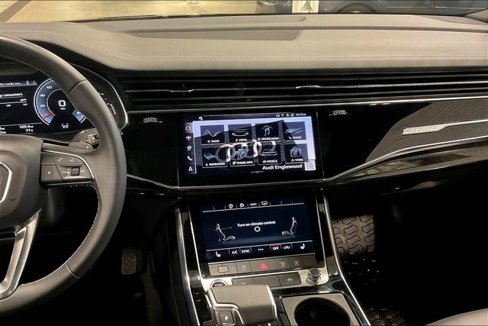 Certified 2025 Audi Q8 Premium image 6