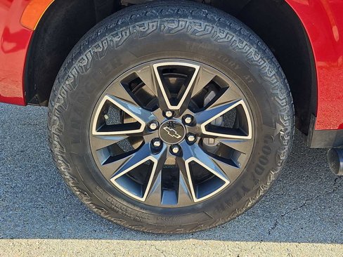 Used 2023 Chevrolet Tahoe Z71 w/ Luxury Package image 34