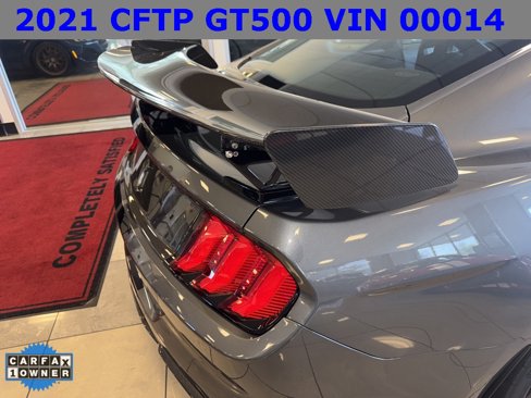 Used 2021 Ford Mustang Shelby GT500 w/ Carbon Fiber Track Pack image 4