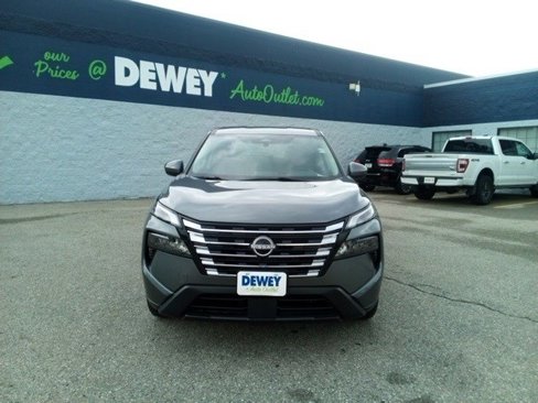 Used 2024 Nissan Rogue SV image 8