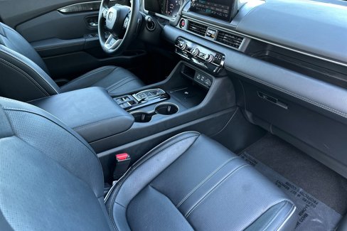 Used 2025 Honda Pilot Elite image 21