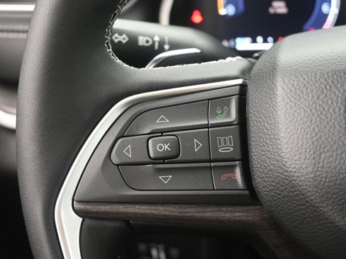 New 2025 Jeep Grand Cherokee Limited image 11