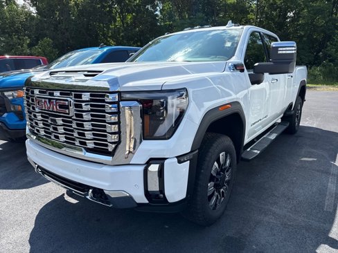 New 2025 GMC Sierra 2500 Denali w/ Denali Reserve Package image 3