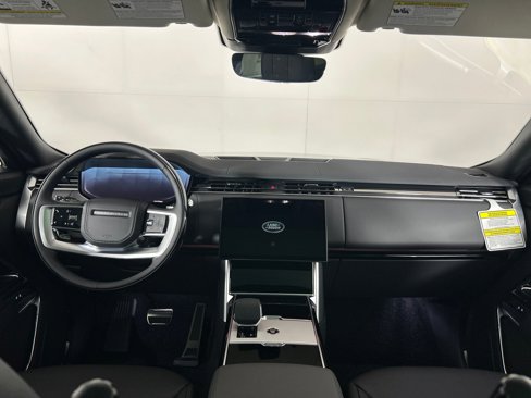 New 2025 Land Rover Range Rover SE image 13