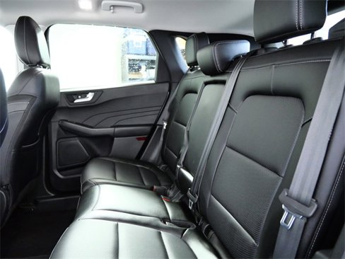 Certified 2022 Ford Escape Titanium image 15