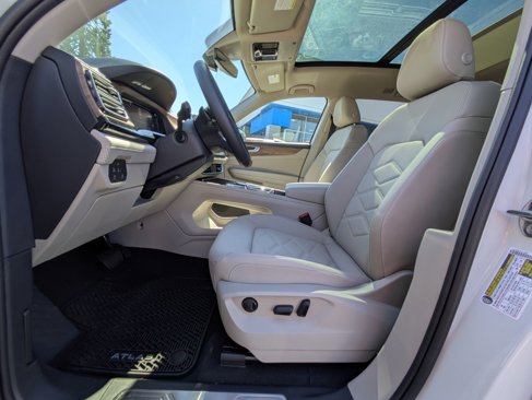 New 2025 Volkswagen Atlas SE image 13