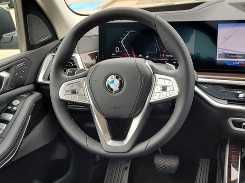 New 2026 BMW X7 xDrive40i w/ Executive Package image 41