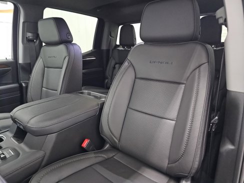 New 2026 GMC Sierra 1500 Denali w/ Denali Reserve Package image 22